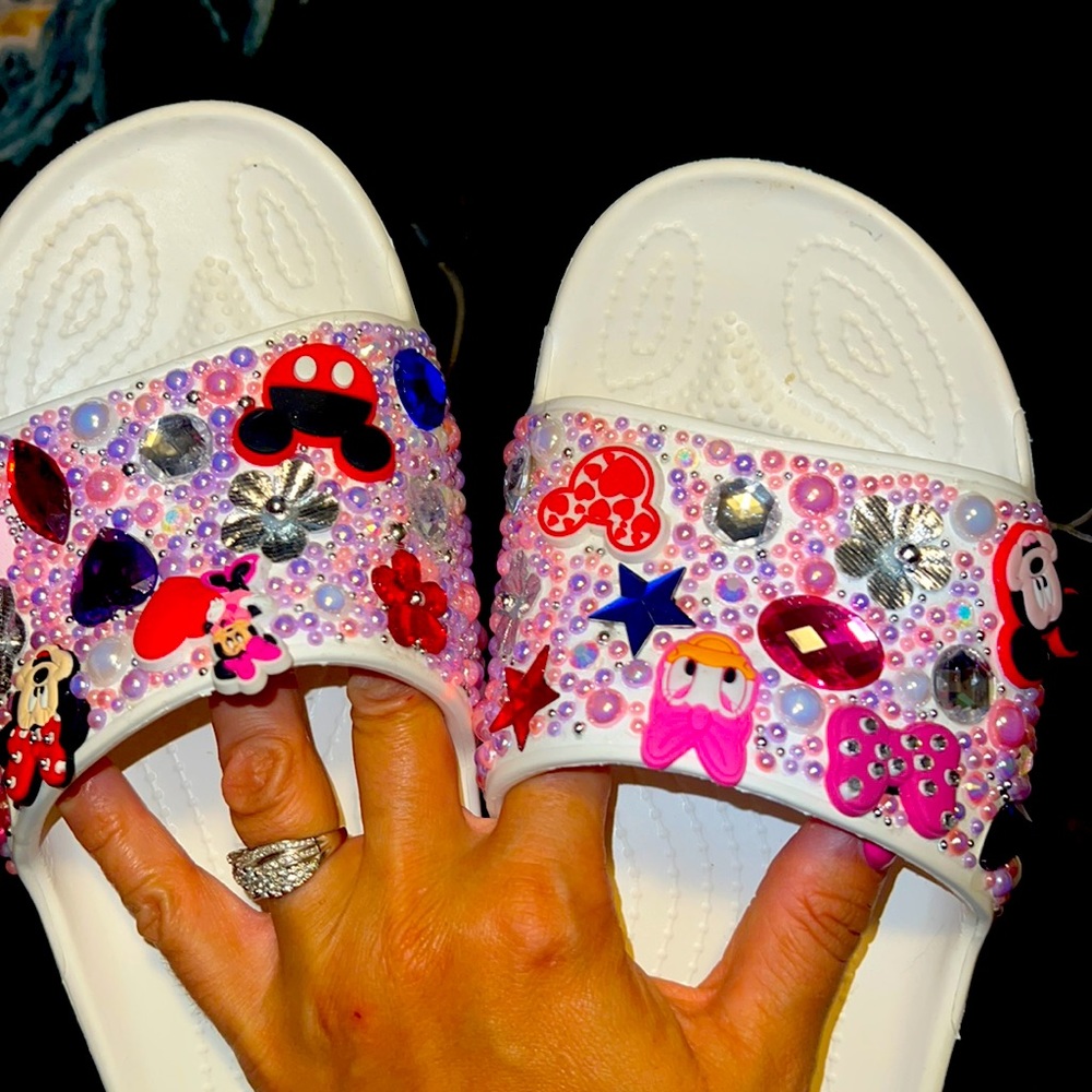 ❤️🖤Women 9 Minnie Mouse Croc slides ❤️🖤custom bling